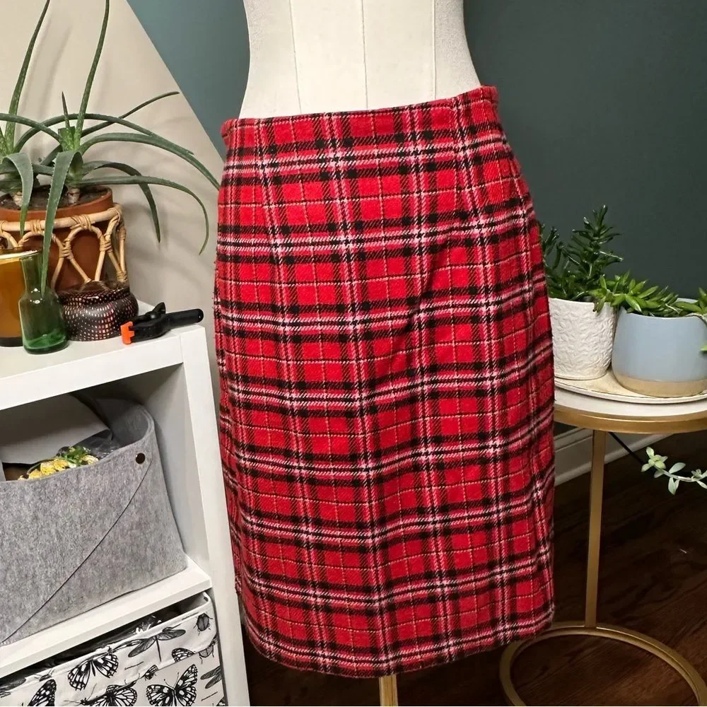 Vintage J.G. Hook Red Plaid Tartan Mini Skirt 90s Wool Blend USA Made Size 10P - Picture 2 of 12